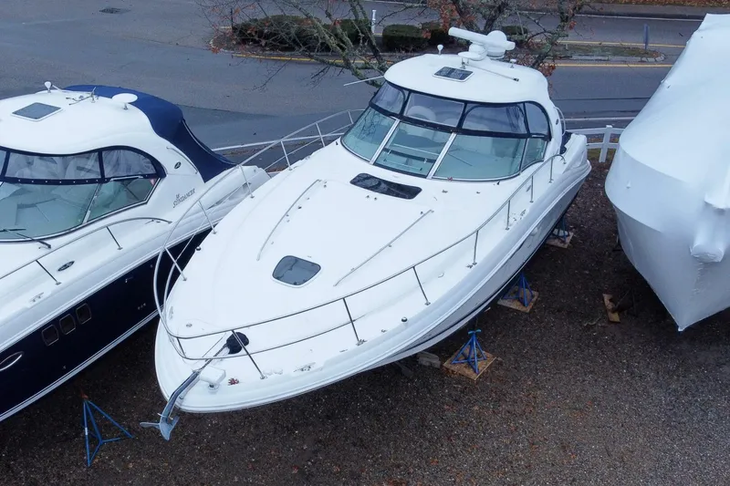 Slide: The Image of Sea Ray 400 Sundancer 2007 - 9