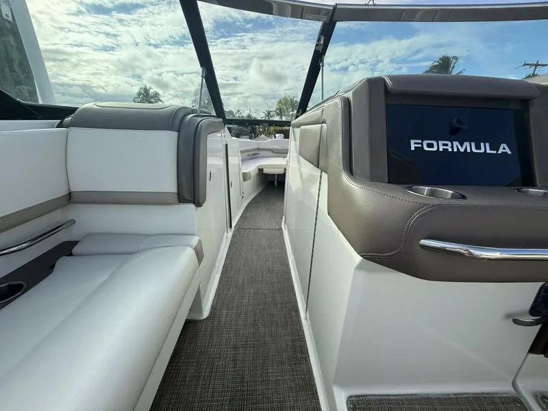 Slide: The Image of Formula 330 Crossover Bowrider 2016 - 13