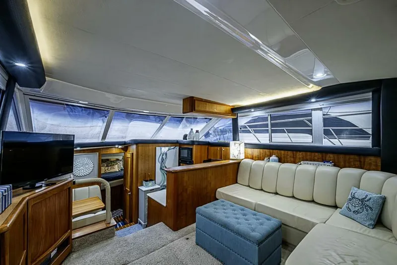 Slide: The Image of Silverton 442 Cockpit Motoryacht 2000 - 20