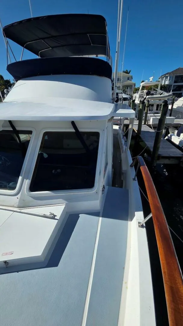 Slide: The Image of DeFever 48 Tri Cabin 1987 - 15