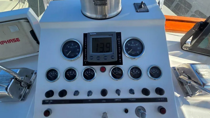 Slide: The Image of DeFever 48 Tri Cabin 1987 - 26