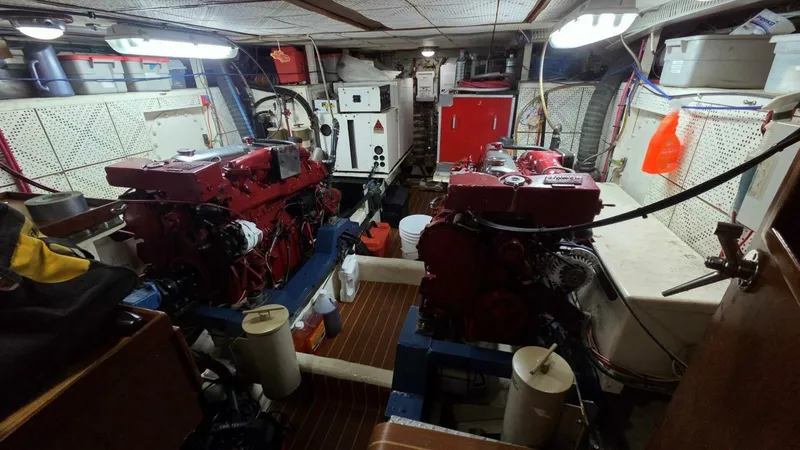 Slide: The Image of DeFever 48 Tri Cabin 1987 - 73