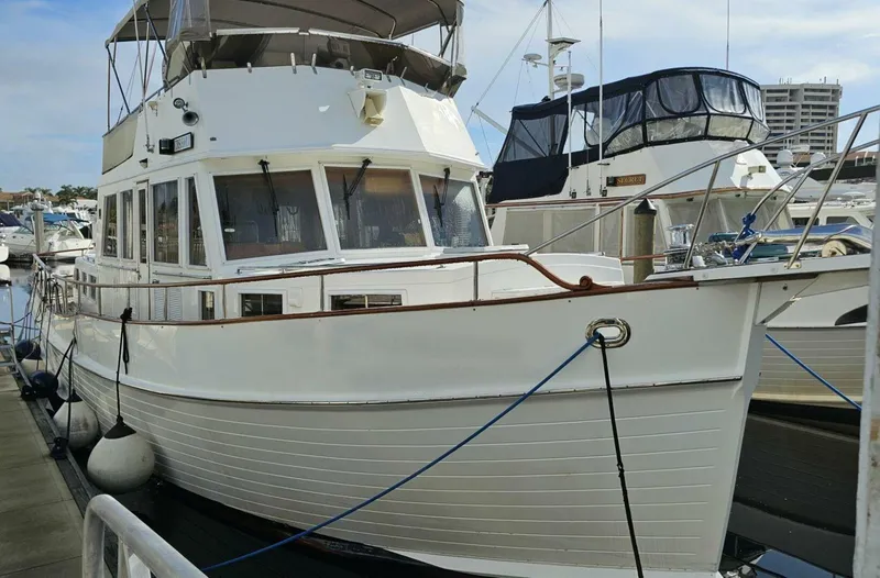 Slide: The Image of Grand Banks 49 Classic 1997 - 2