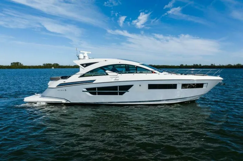 The Image of Cruisers 60 Cantius 2019 - 0