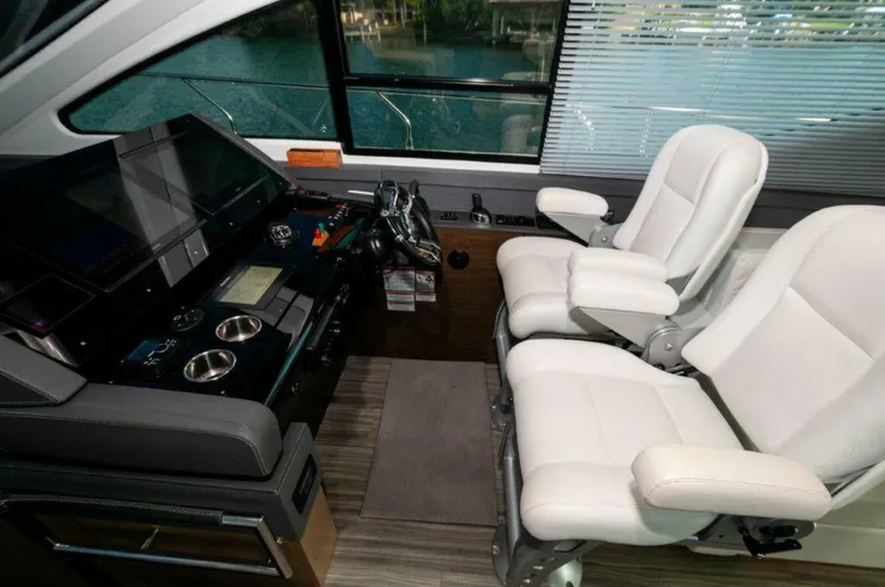 Slide: The Image of Cruisers 60 Cantius 2019 - 3