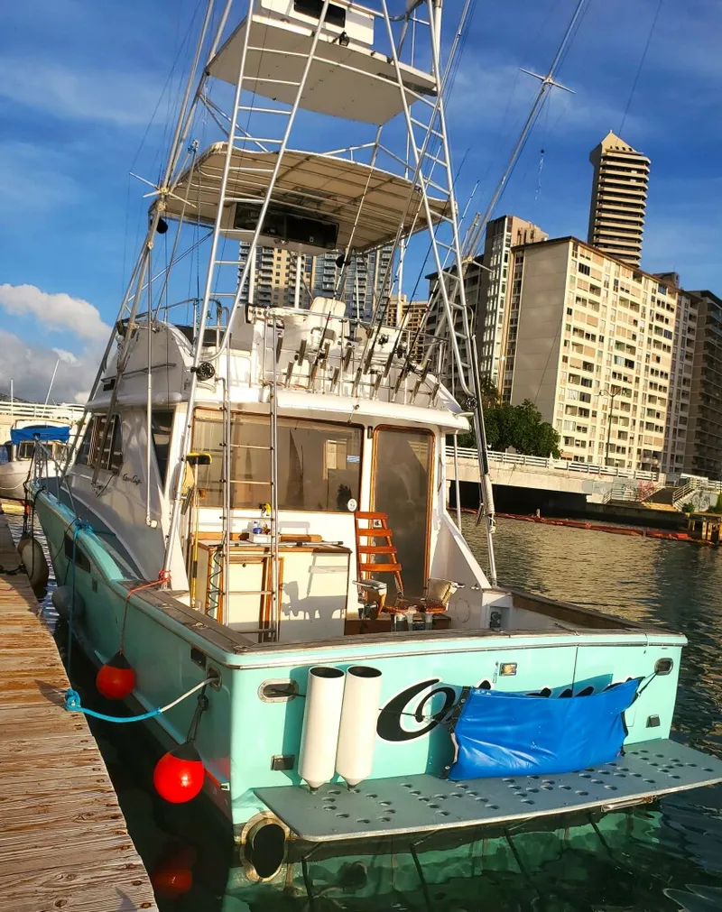 Slide: The Image of Chris-Craft 422 COMMANDER 1986 - 2