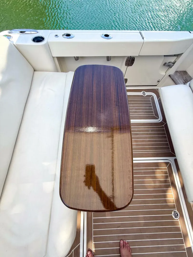 Slide: The Image of Hinckley Yachts 40X 2021 - 13