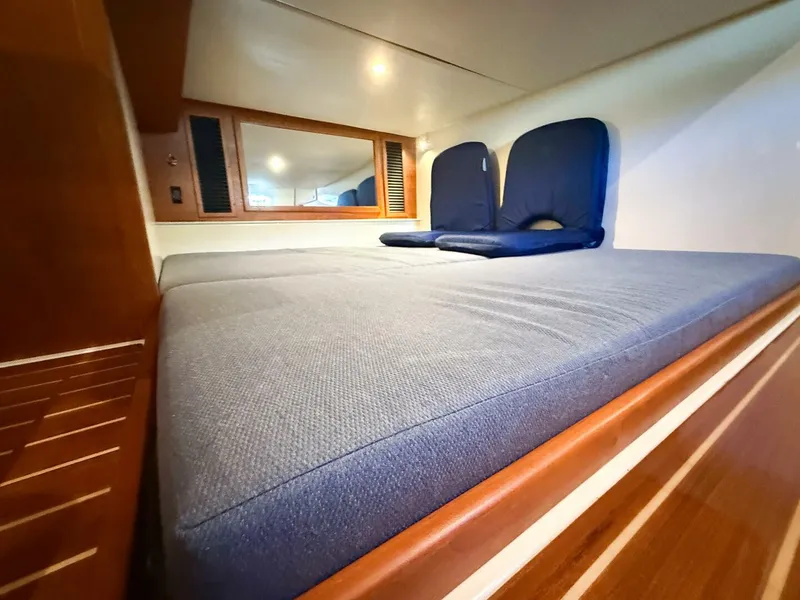 Slide: The Image of Hinckley Yachts 40X 2021 - 20