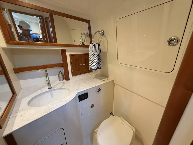 Slide: The Image of Hinckley Yachts 40X 2021 - 21
