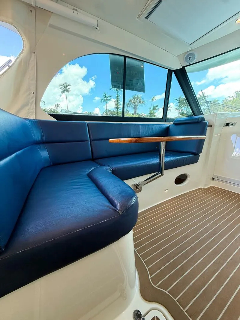 Slide: The Image of Hinckley Yachts 40X 2021 - 23