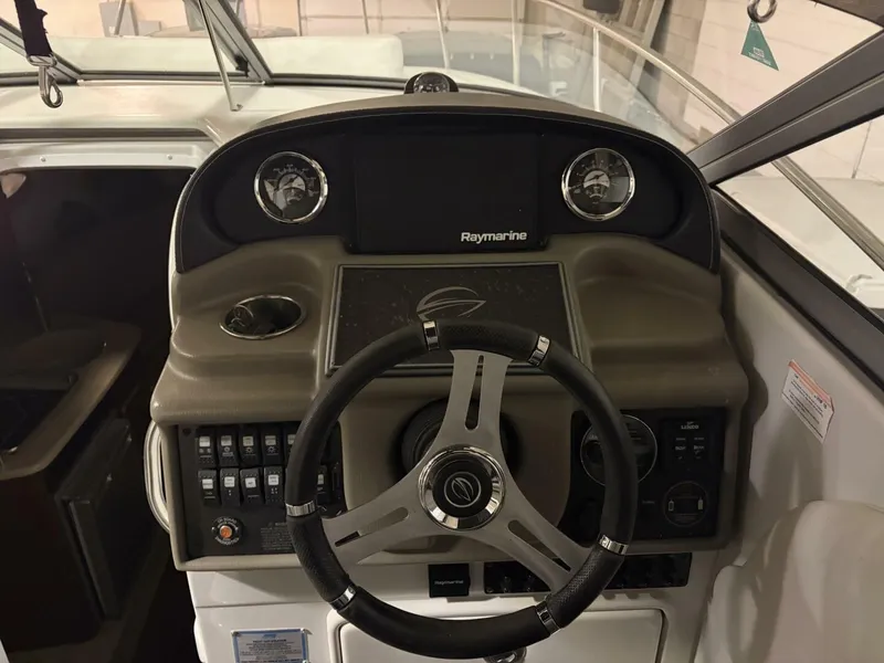Slide: The Image of Crownline Boats 264 CR 2019 - 12
