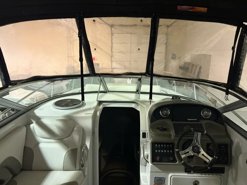 Slide: The Image of Crownline Boats 264 CR 2019 - 14