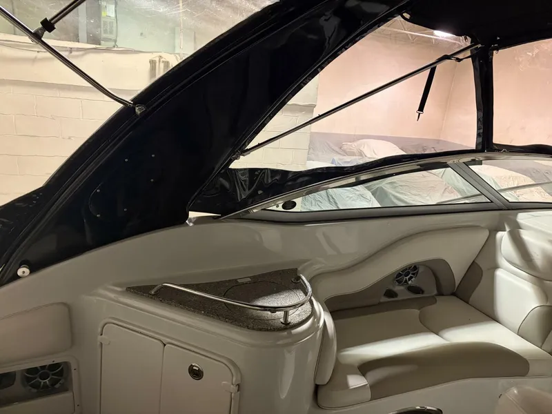 Slide: The Image of Crownline Boats 264 CR 2019 - 16