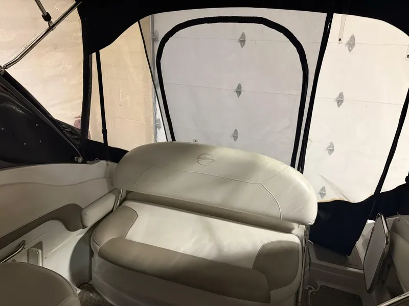 Slide: The Image of Crownline Boats 264 CR 2019 - 17