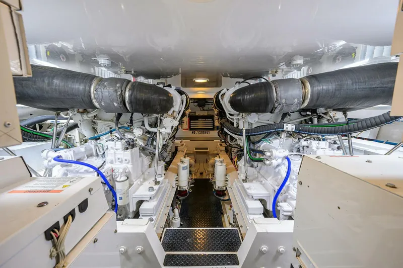 Slide: The Image of Viking 60 Convertible 2008 - 46