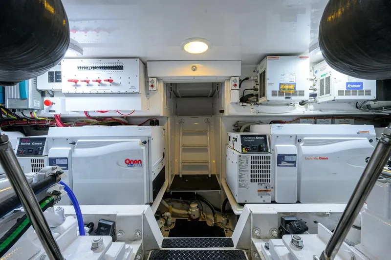 Slide: The Image of Viking 60 Convertible 2008 - 59
