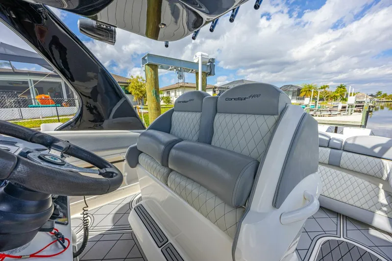 Slide: The Image of Concept Boats 4400 Sport Yacht 2010 - 51