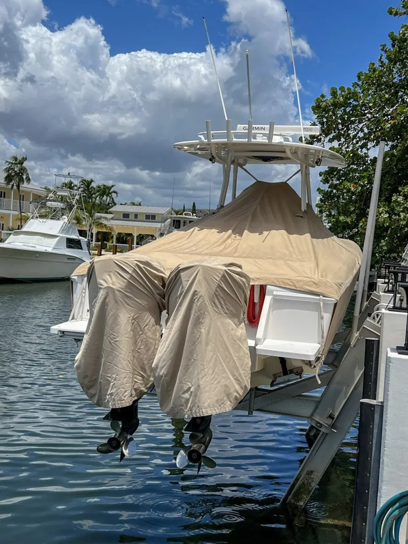 Slide: The Image of Intrepid 300 Center Console 2013 - 28