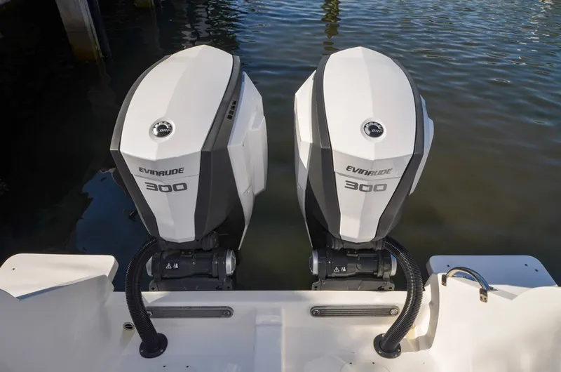 Slide: The Image of Intrepid 300 Center Console 2013 - 8