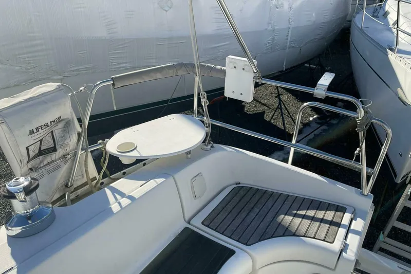 Slide: The Image of Beneteau Oceanis 361 2001 - 14
