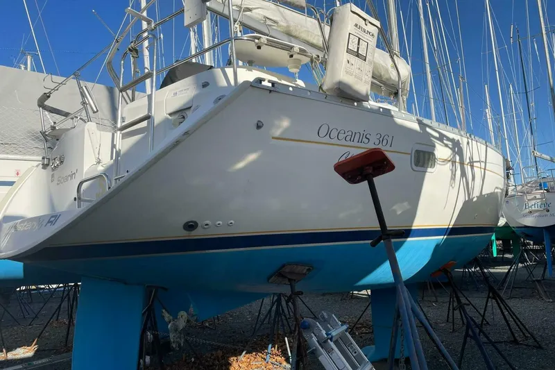 Slide: The Image of Beneteau Oceanis 361 2001 - 20