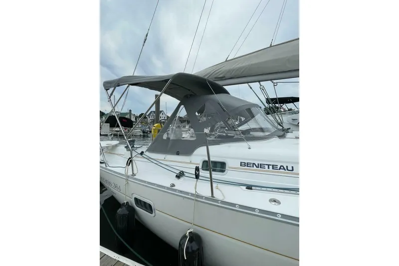 Slide: The Image of Beneteau Oceanis 361 2001 - 24