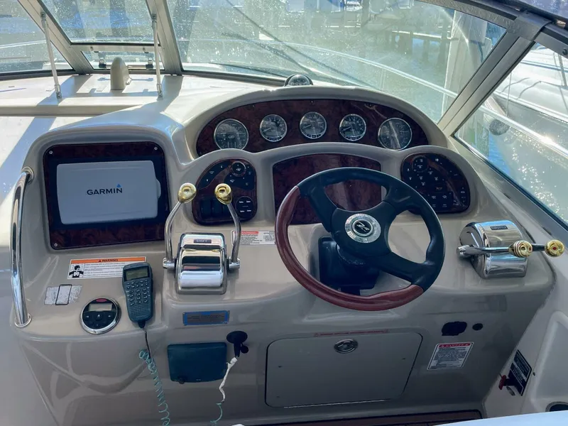 Slide: The Image of Sea Ray 320 Sundancer 2006 - 12