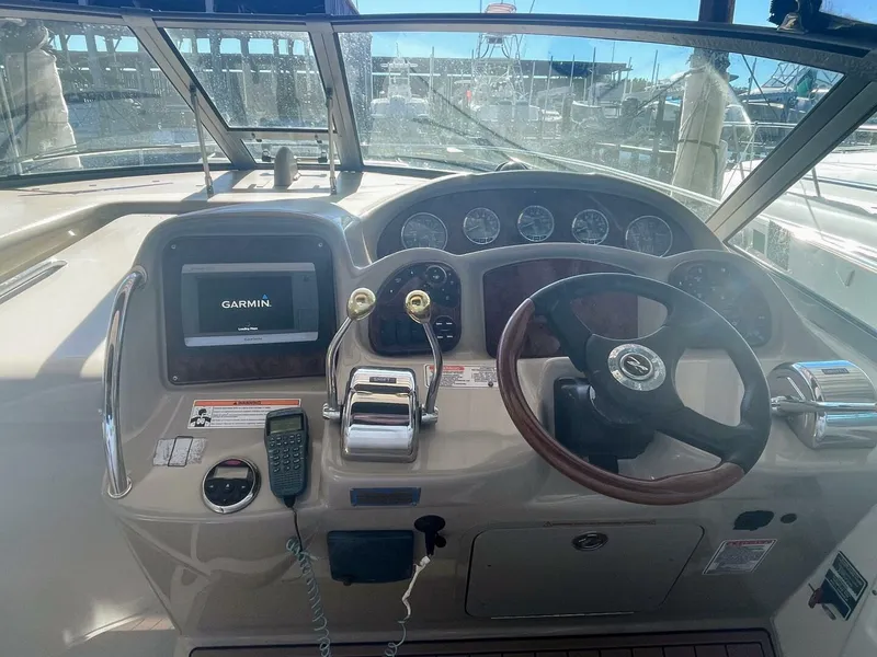Slide: The Image of Sea Ray 320 Sundancer 2006 - 16