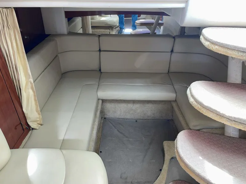 Slide: The Image of Sea Ray 320 Sundancer 2006 - 22