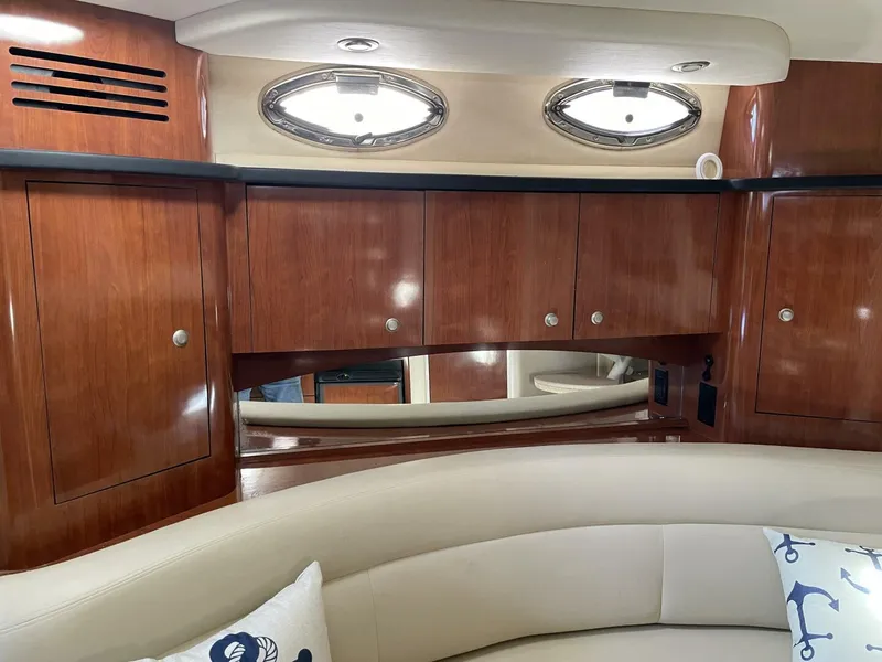 Slide: The Image of Sea Ray 320 Sundancer 2006 - 31