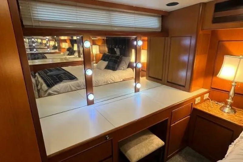 Slide: The Image of Hyatt 51 Aft Cabin MY 1998 - 50