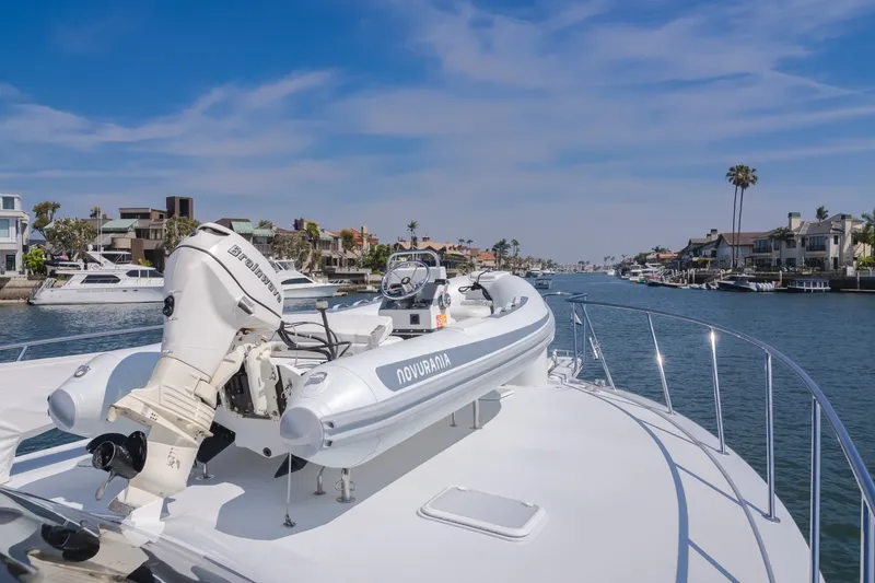 Slide: The Image of Hatteras 54 Convertible 2003 - 29