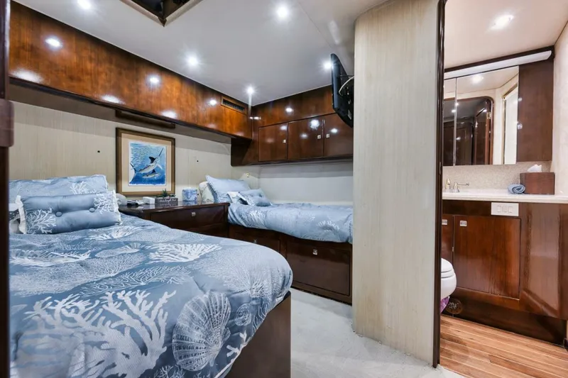 Slide: The Image of Ocean Yachts 73 Super Sport 2005 - 12