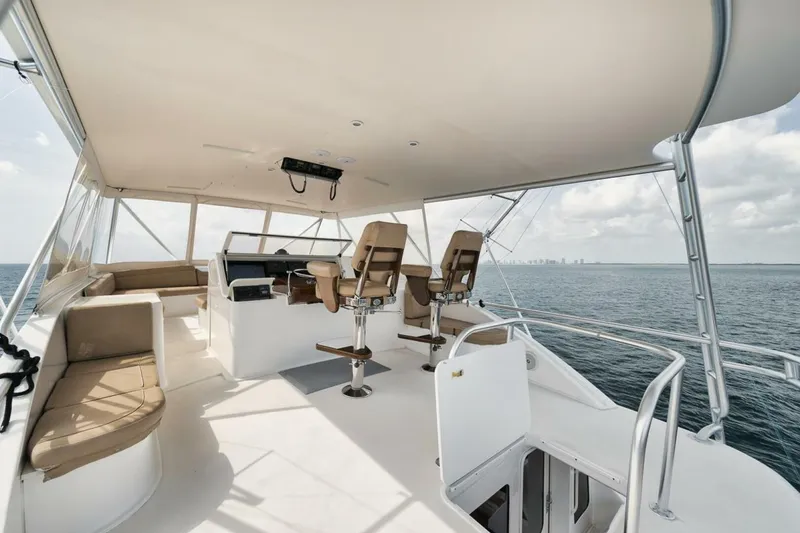 Slide: The Image of Ocean Yachts 73 Super Sport 2005 - 18