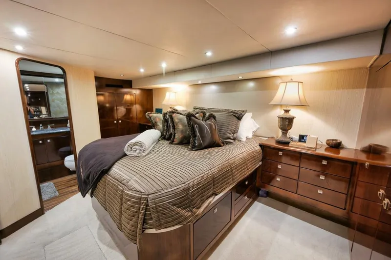 Slide: The Image of Ocean Yachts 73 Super Sport 2005 - 7