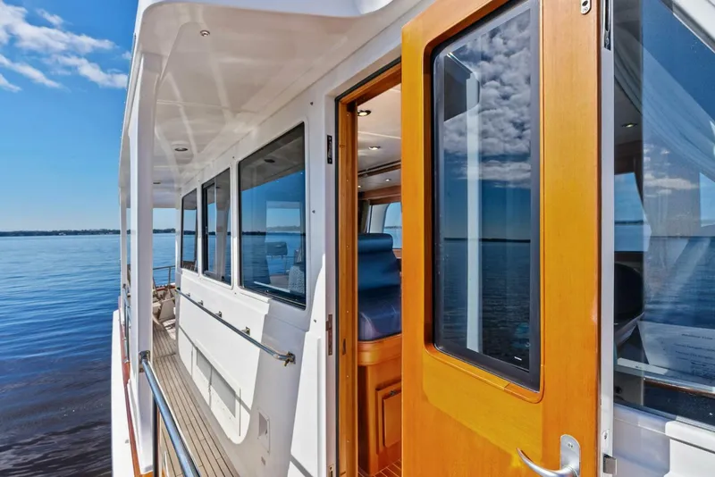 Slide: The Image of Grand Banks Europa 46 2006 - 11