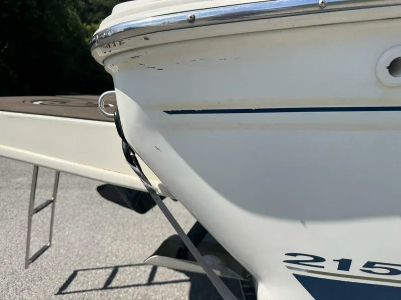 Slide: The Image of Sea Ray 215 Express Cruiser 1999 - 106