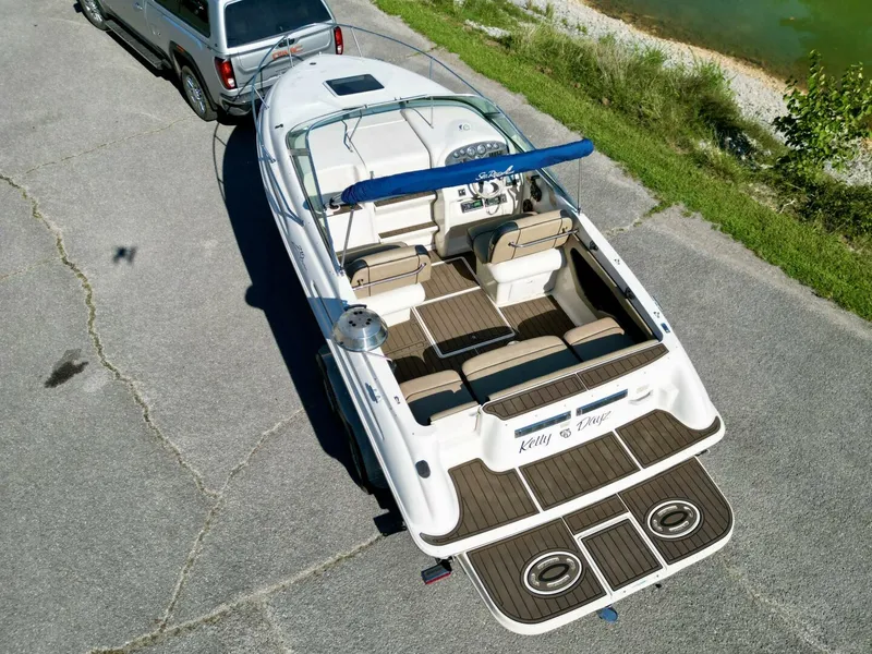 Slide: The Image of Sea Ray 215 Express Cruiser 1999 - 11