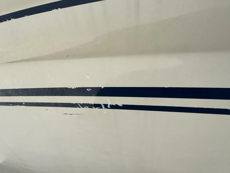 Slide: The Image of Sea Ray 215 Express Cruiser 1999 - 123