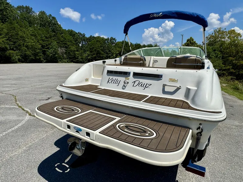 Slide: The Image of Sea Ray 215 Express Cruiser 1999 - 21