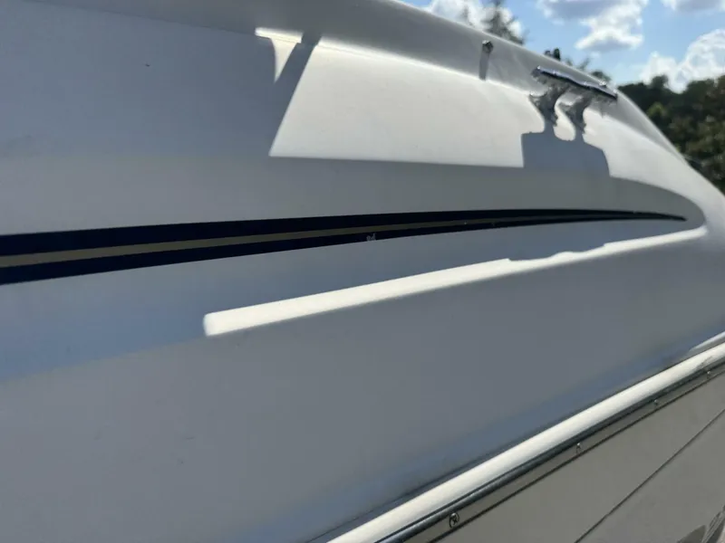 Slide: The Image of Sea Ray 215 Express Cruiser 1999 - 225