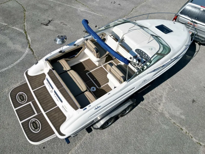 Slide: The Image of Sea Ray 215 Express Cruiser 1999 - 4