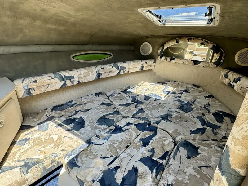 Slide: The Image of Sea Ray 215 Express Cruiser 1999 - 43