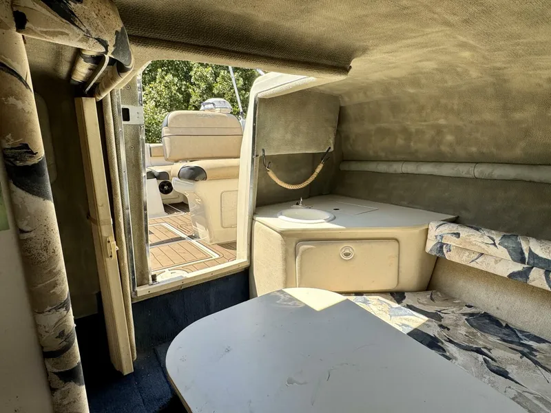 Slide: The Image of Sea Ray 215 Express Cruiser 1999 - 54