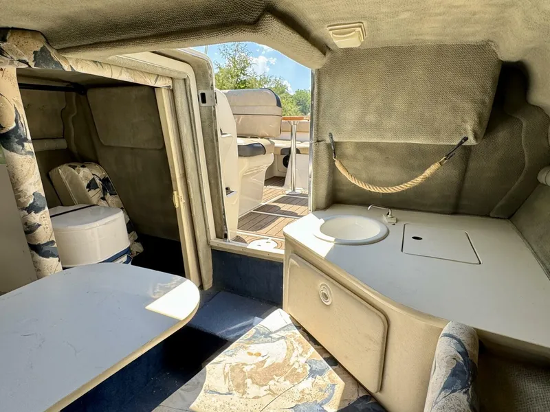 Slide: The Image of Sea Ray 215 Express Cruiser 1999 - 58