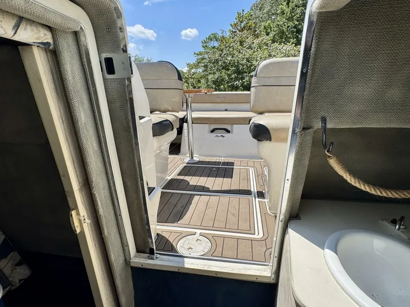 Slide: The Image of Sea Ray 215 Express Cruiser 1999 - 59