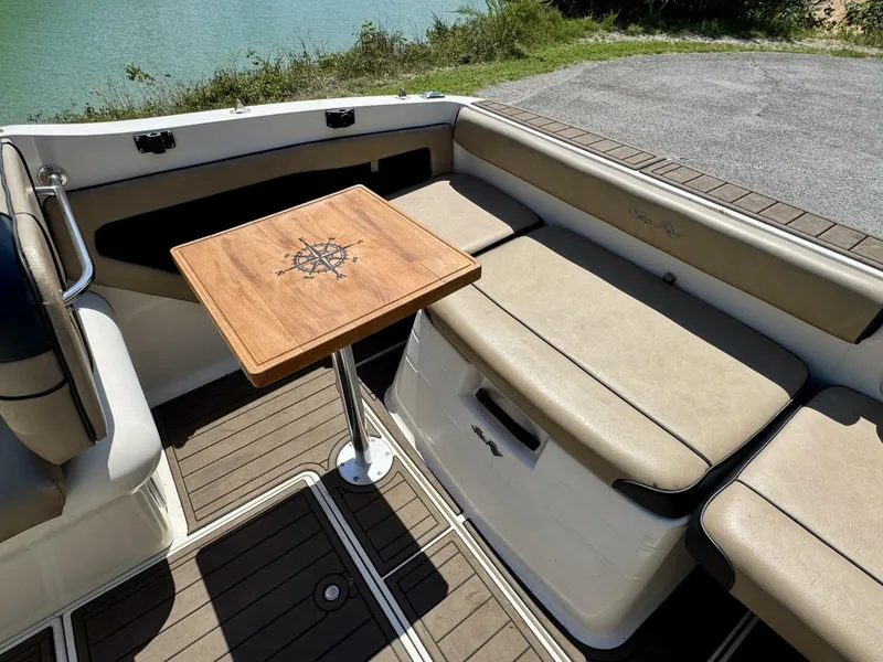 Slide: The Image of Sea Ray 215 Express Cruiser 1999 - 67