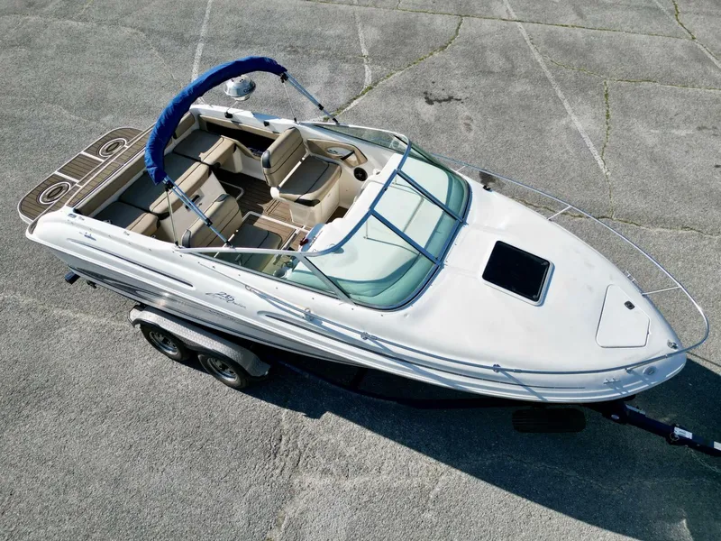 Slide: The Image of Sea Ray 215 Express Cruiser 1999 - 7