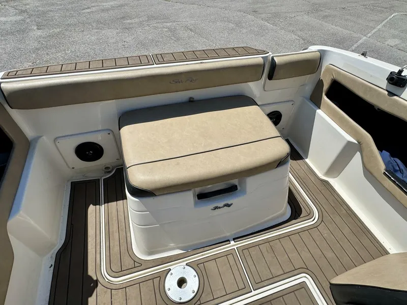 Slide: The Image of Sea Ray 215 Express Cruiser 1999 - 71