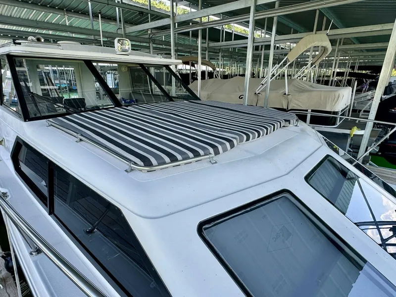 Slide: The Image of Bayliner 2859 Ciera Express 1997 - 15